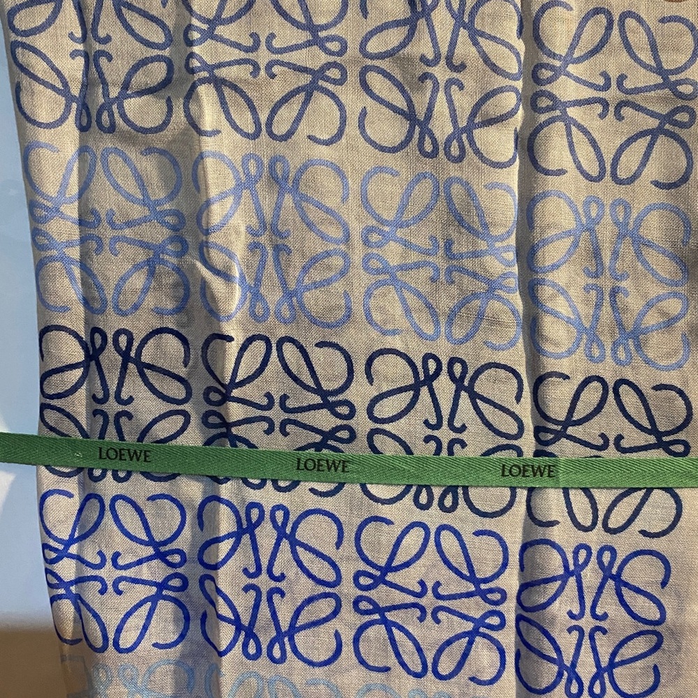 LOEWE scarf Lg - Picture 2 of 10